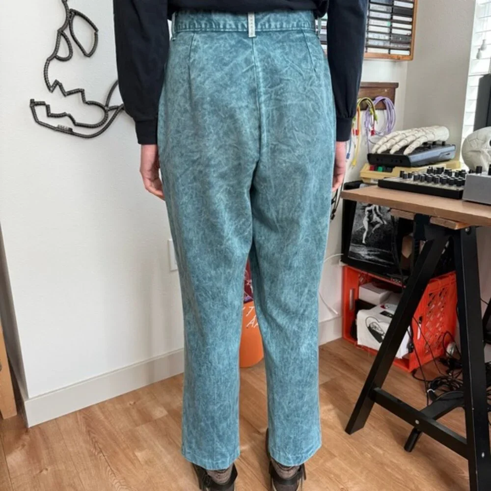 💀 SOLD 💀 Vintage 80s Teal Blue Acid Wash High Waisted Pleated Trousers ~ Size 28 - Picture 5 of 8